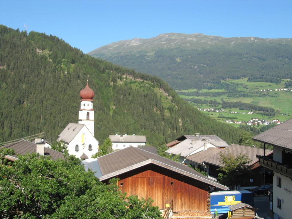 Pepis Ferienwohnungen Inklusive Sommercard Jerzens Habitación foto